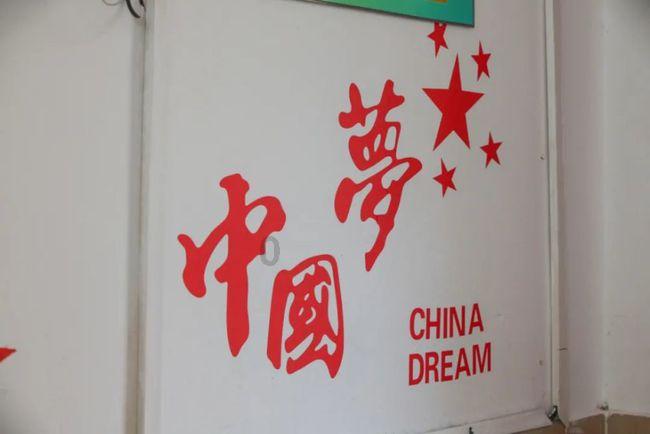 逃出昏暗的地下室2
